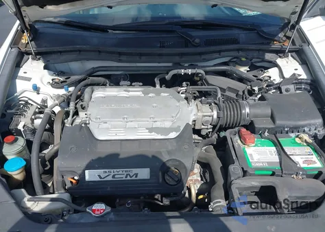 2012 Honda Accord 3.5 Ex-L from USA, damaged, VIN 1HGCP3F81CA031197